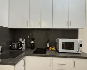 Studio Cosy Bordeaux Centre - Bordeaux - Kitchen