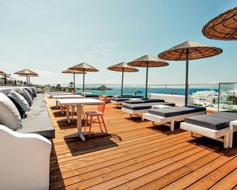 The George Hotel Mykonos - Platis Gialos - Balkon