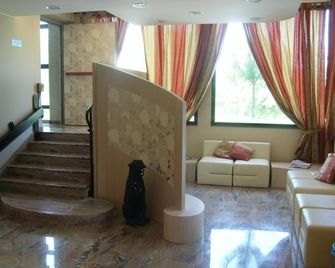 호텔 잔니 - 포를림포폴리