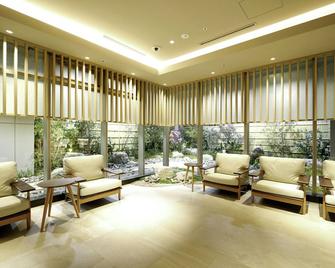 Travelodge Kyoto Shijo Kawaramachi - Kioto - Lobby