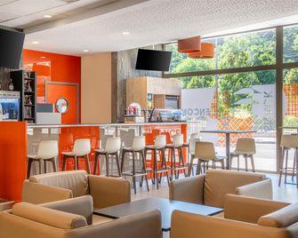 Spark by Hilton Lyon Park Saone - ליון - בר