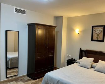 Hotel Cervantes - Zafra - Schlafzimmer