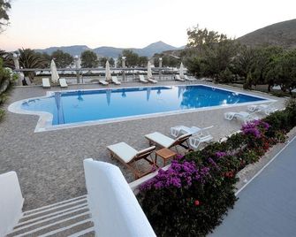 Lagada Beach Hotel - Adamantas - Uima-allas