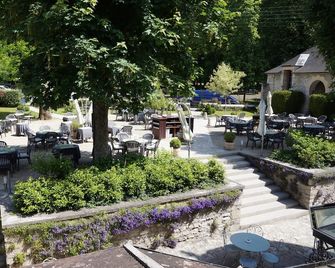 Hostellerie de la Porte Bellon - Senlis - Terasa