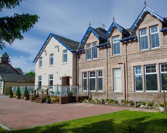 The Park Guest House - Aviemore - Building