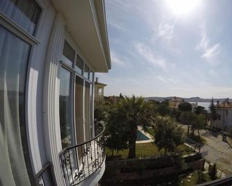 Nefes Hotel - Ayvalık - Balkong