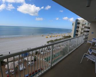 Shoreline Island Resort - Exclusively Adult - Madeira Beach - Balkong