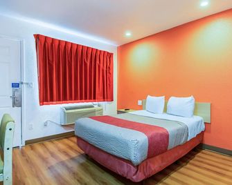 Motel 6 Bakersfield, Ca - Airport - Bakersfield