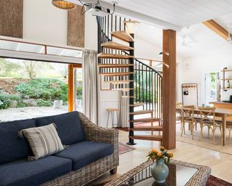 The Moorings Lakehouse - Coomba Park - Sala de estar
