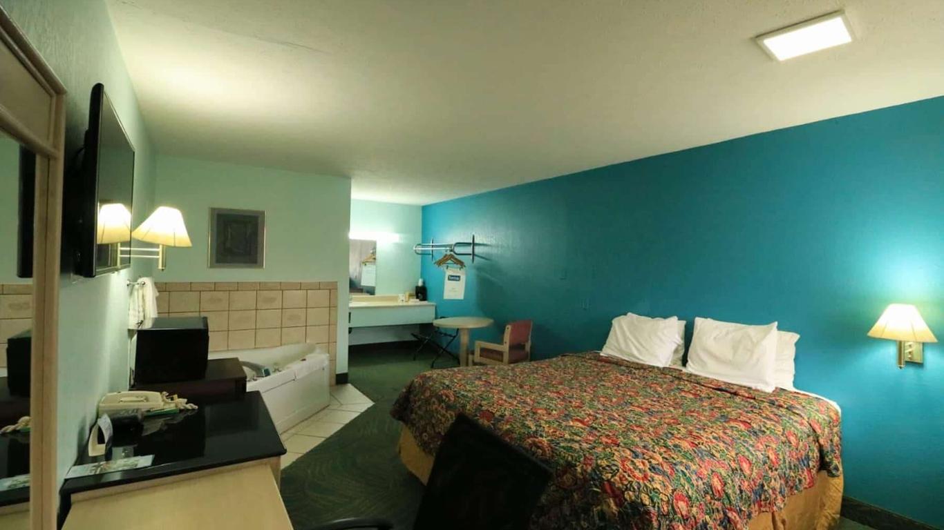 Travelodge by Wyndham Parkersburg