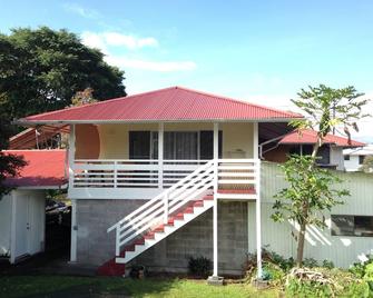 Nice and Spacious Studio Apartment On The Large Golf Course In Hilo - Hilo - Gebäude