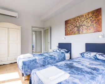 Primopiano - Rg12 - Milán - Habitación