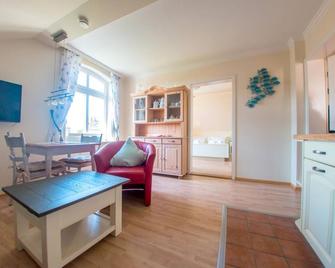 Sölring Hüs, App 3 - Wenningstedt-Braderup - Wohnzimmer