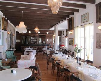 Levant Hotel - 佩雷卡斯 - 餐廳