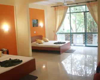 Hotel Eden Garden - Sigiriya - Bedroom