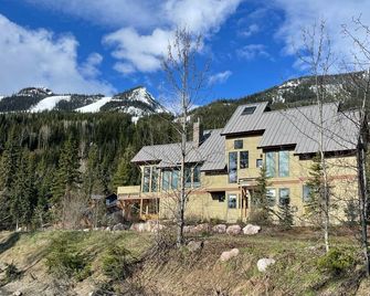 Kicking Horse Gem-Best views on the mountain - Golden - Bâtiment