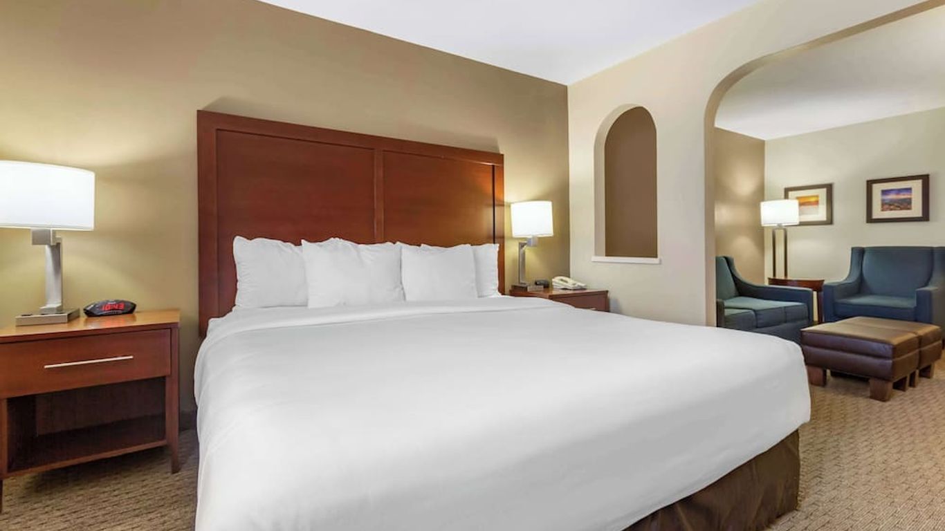 Wingate by Wyndham Los Alamos