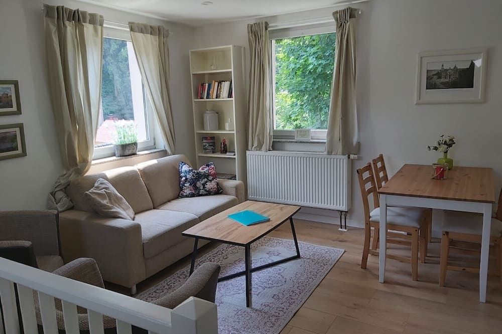 Two-storey house with dishwasher and washing machine - درسدين - غرفة معيشة