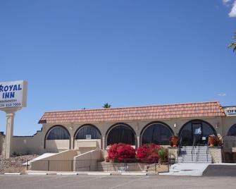 Royal Inn - Lake Havasu City - Building