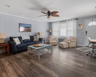 Bayside Pet Friendly w/CM Beach Tags - Cape May - Stue