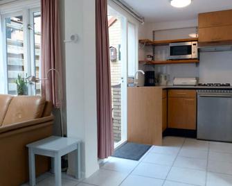 Perfect location Beach pedestrian shopping area Restaurants within walking distance. - Egmond aan Zee - Küche