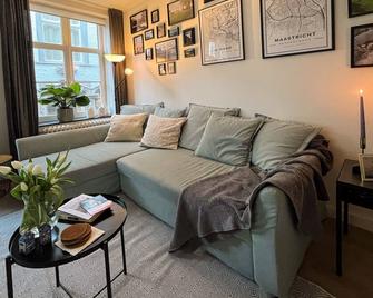Charming Hideaway in the Heart of Maastricht - Maastricht - Living room