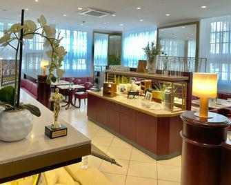 Star-Apart Hansa Hotel - ויסבאדן - מסעדה