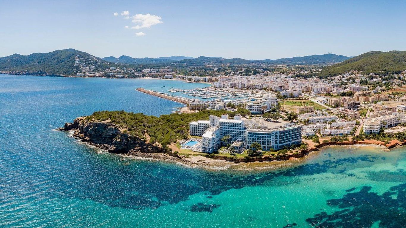 ميليا إبيزا - للبالغين فقط