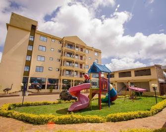West Wind Hotel - Meru - Building