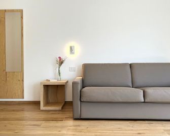 Bernina Suites - vicino al Bernina Express - Tirano - Sala de estar