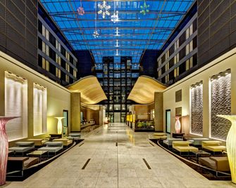Hilton Frankfurt Airport - פרנקפורט אם מיין - לובי