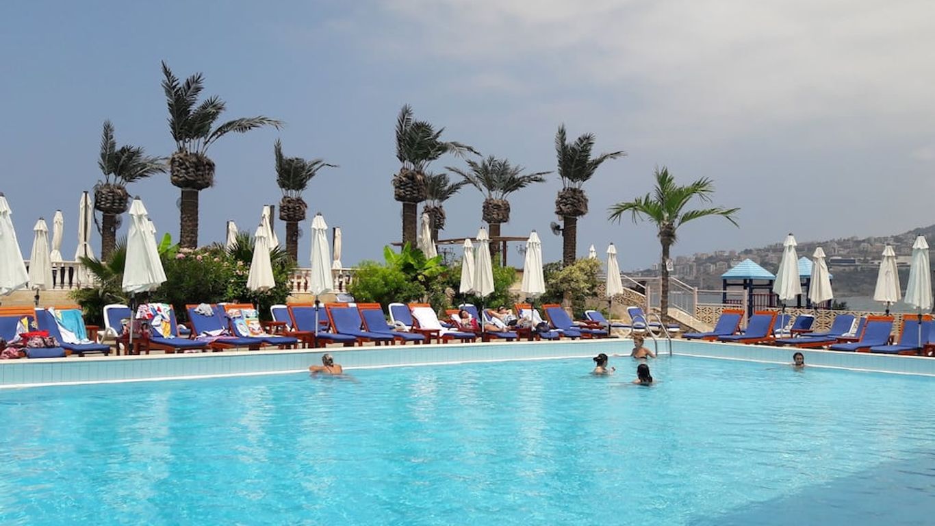 Lamedina Hotel & Resort