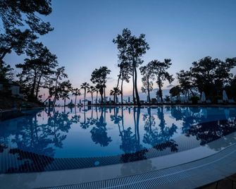 Wome Deluxe - Avsallar - Pool