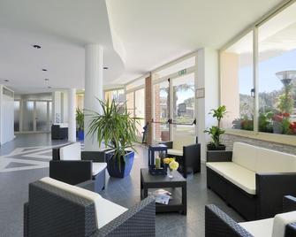 La Cecinella Apartments - Cecina - Lobby