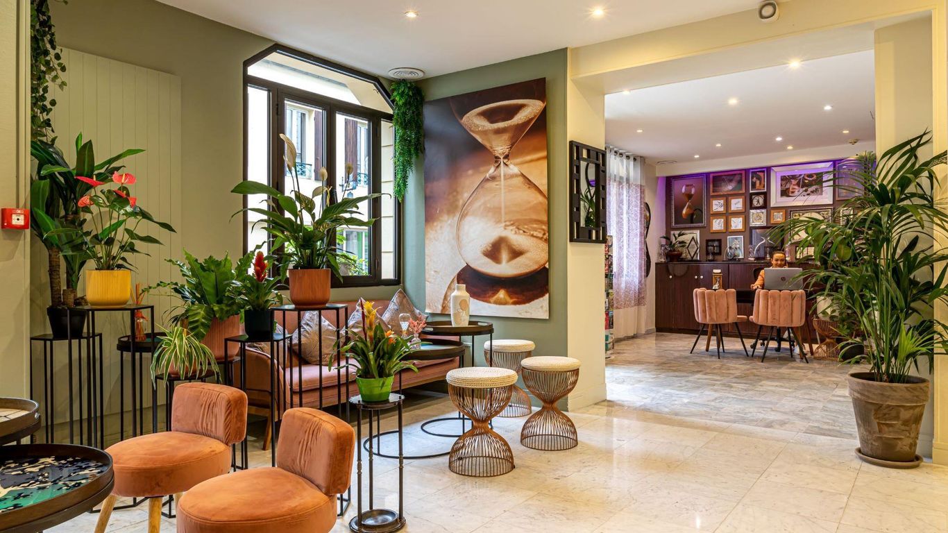 هوتل أرياني مونت بارناسي باي باتريك حياة