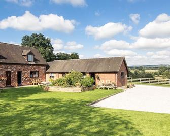 Lower Micklin Farm - Uttoxeter - Building