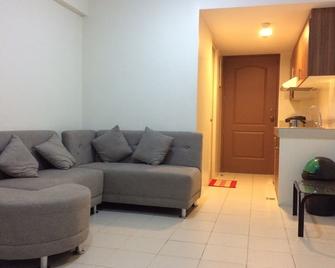Condominium 1 Bedroom - Las Piñas - Sala de estar