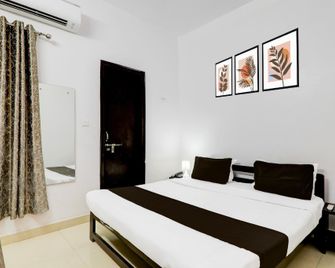 Super OYO Hotel O Indira Nagar - Lucknow - Schlafzimmer