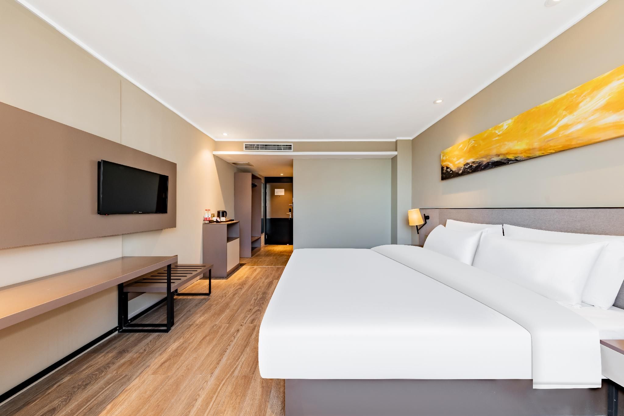 Home Inn Plus - Hohhot Zhongshan West Road Branch - Hohhot - Soveværelse