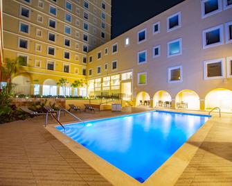 Holiday Inn Express Merida Centro By IHG - Mérida - Pool