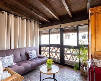 Puerta de Aduares - Marbella - Phòng khách