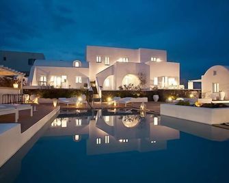 Aria Suites & Villas - Thera - Pool