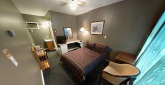 Bay Motel - North Bay - Bedroom