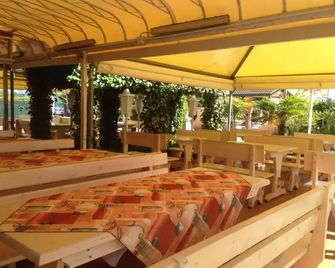 Hotel Villa Ginevra - קאבאלינו טרפורטי - מסעדה