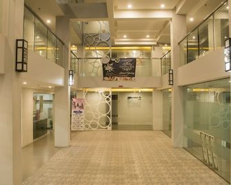 1a Express Hotel - Cagayán de Oro - Lobby