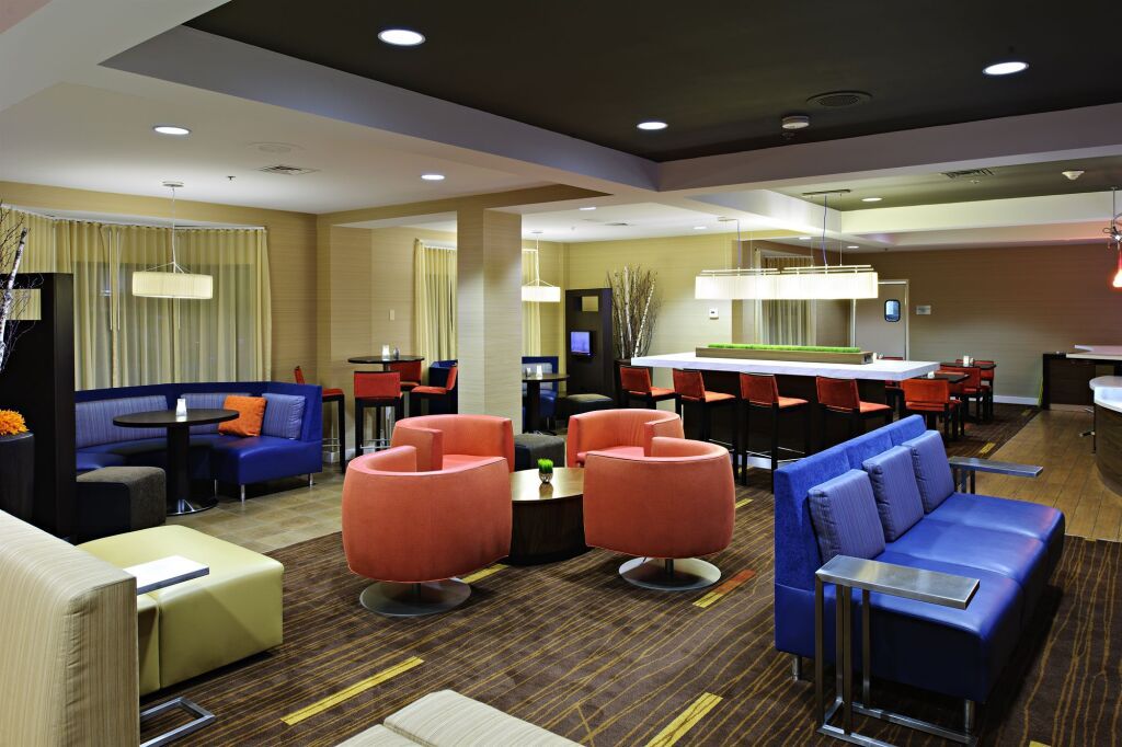 Courtyard by Marriott Wilmington Brandywine - Wilmington - Lounge