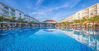 Vinpearl Resort & Spa Hoi An - Hội An - Bể bơi