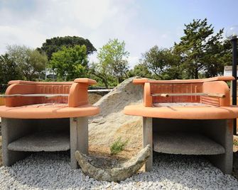 Residenze L'Isola Surf House - Palau - Building