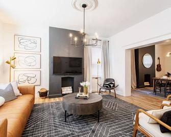 Stylish Retreat on Mt Washington - Pittsburgh - Sala de estar