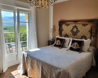 Villa Liguardi - Ormas - Chambre